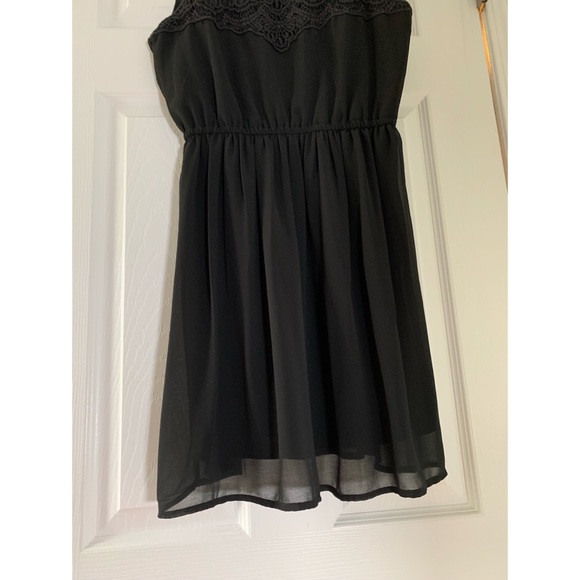 Forever21 black dress - Picture 10 of 10